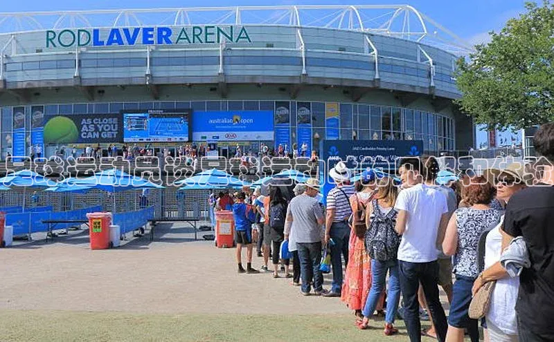 门徒平台官网蓝色光标足球运动员谈足球运动时的见解和体验
